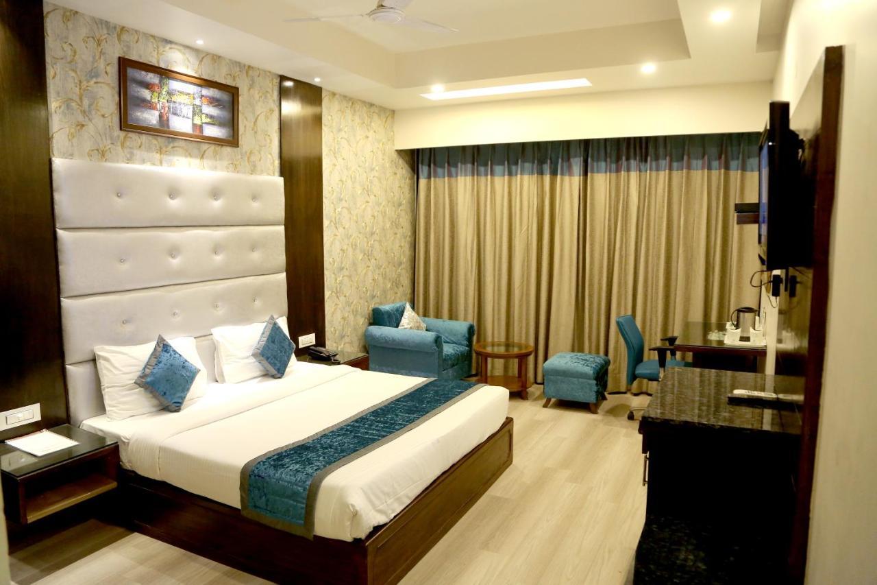 Hotel Shagun Chandigarh Zirakpur 3*